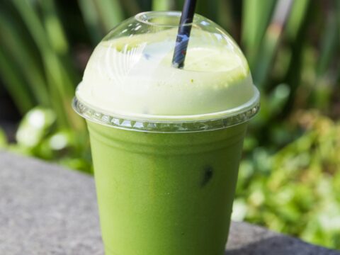 SMOOTHIE CUPS & LIDS